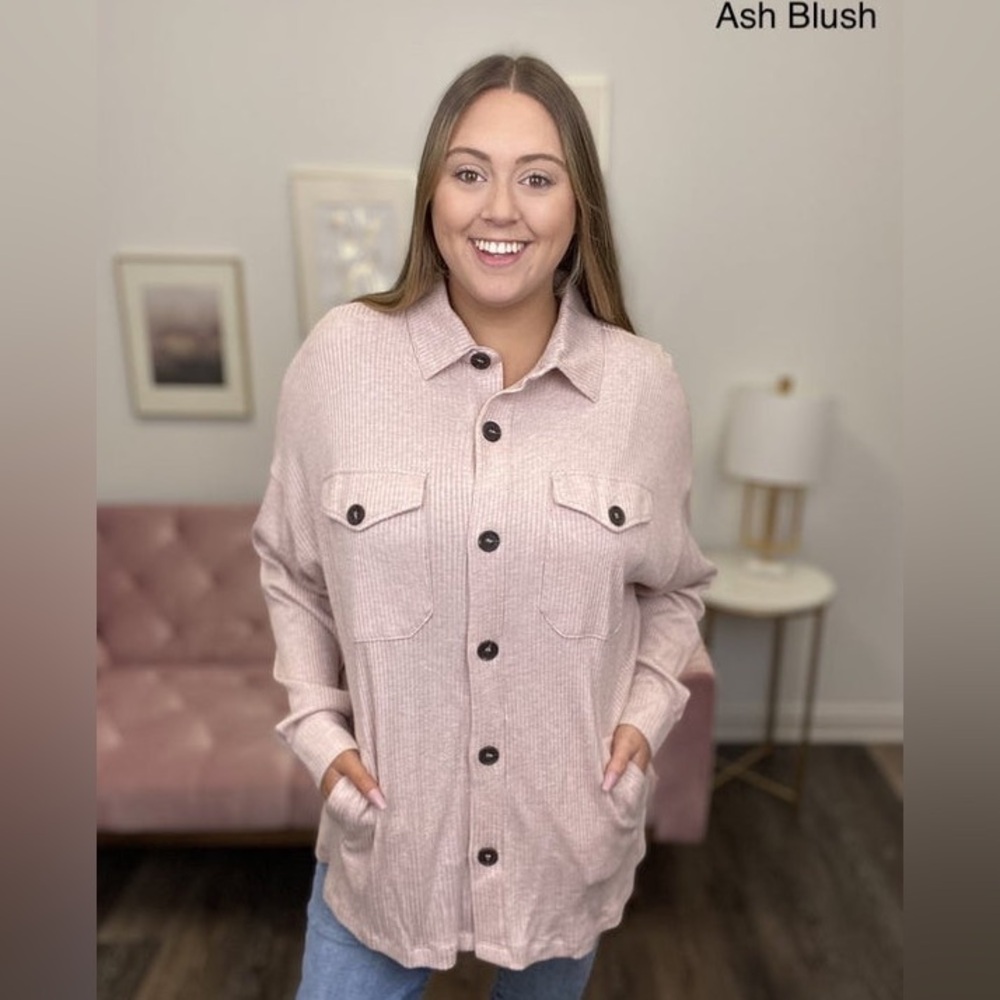 Zenana Light Blush Ribbed Button-Up Shacket – Size 1X | VGUC